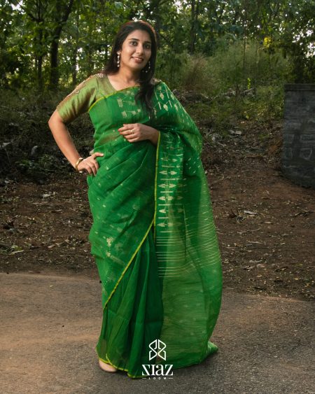 SiazLoom Dhakai Jamdani Cotton Saree-Emarald Green